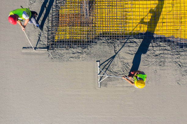 Best Custom Concrete Contractor  in Mount Pleasant, MI